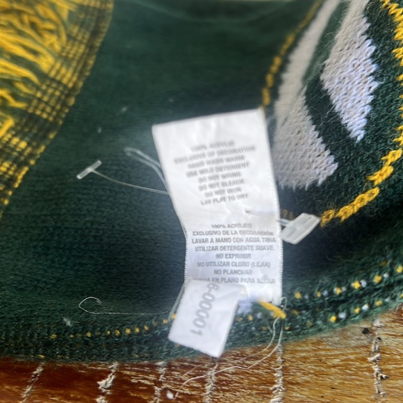 Green Bay Packers Big Logo Scarf by Forever Collectibles - Picture 8 of 8